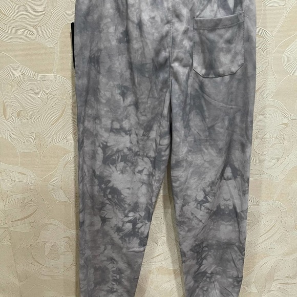 NEW KIDS OFFICIAL NBA Miami Heat Tie Dye Sweatpants Joggers - Picture 9 of 11